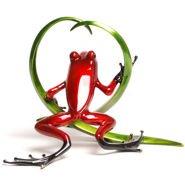 Arrow bronze frog by Tim Cotterill
