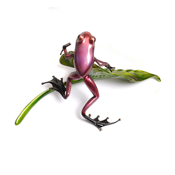 Stake Out bronze frog by Tim Cotterill