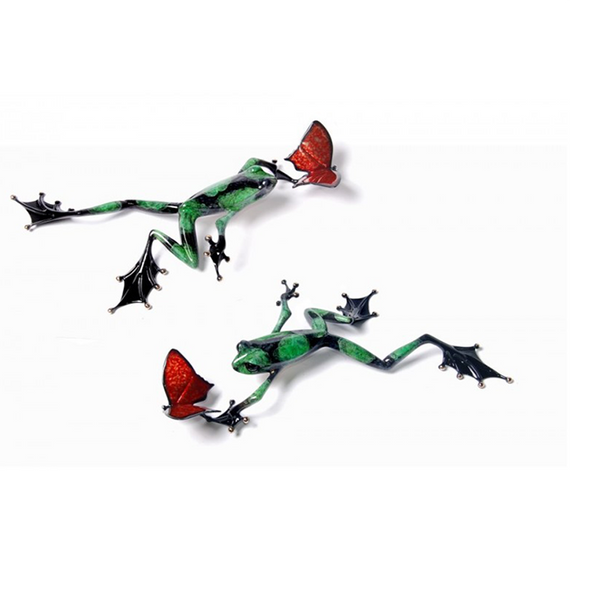 Taking Flight bronze frog by Tim Cotterill